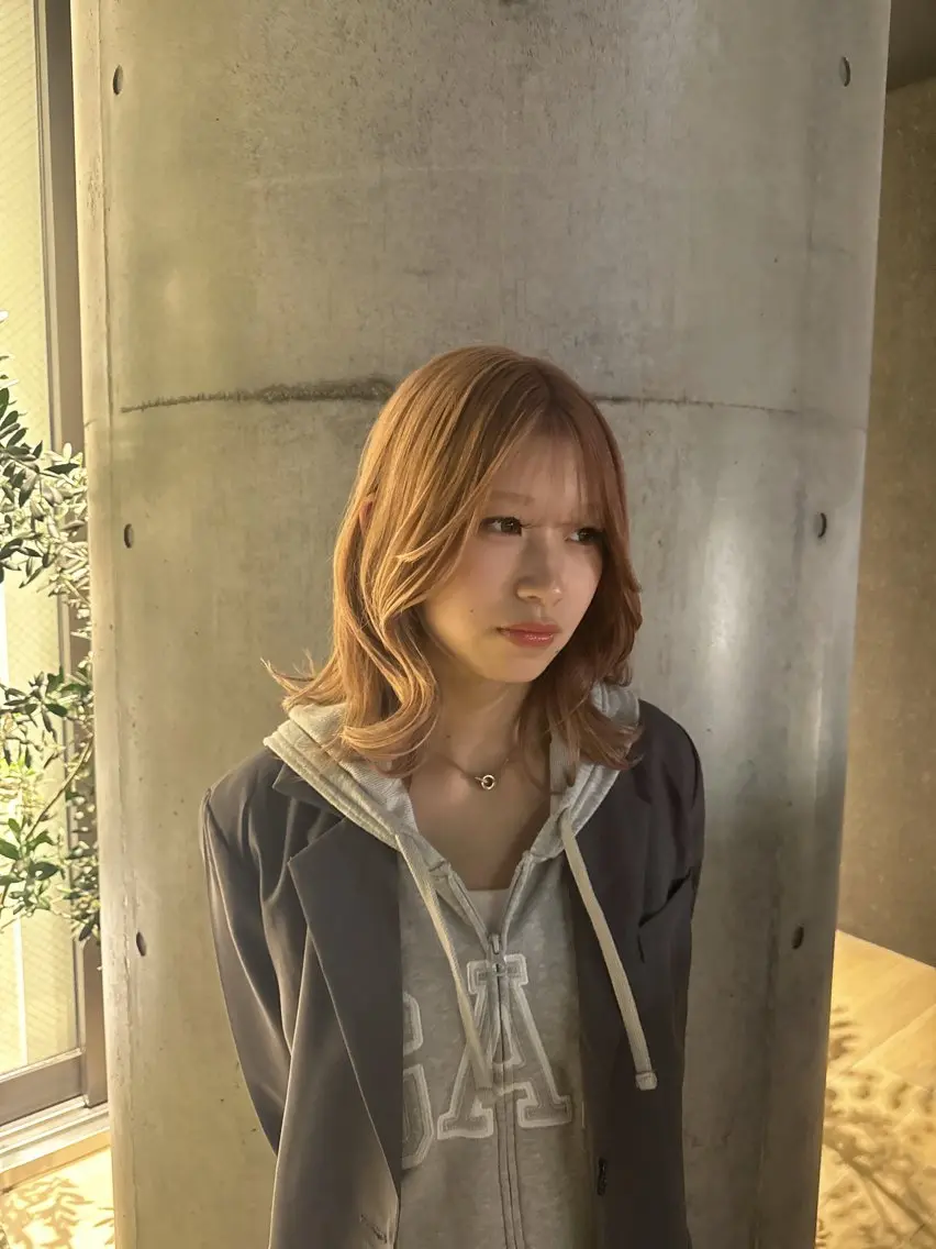 カラー yana /ブリーチモデルのヘアスタイル