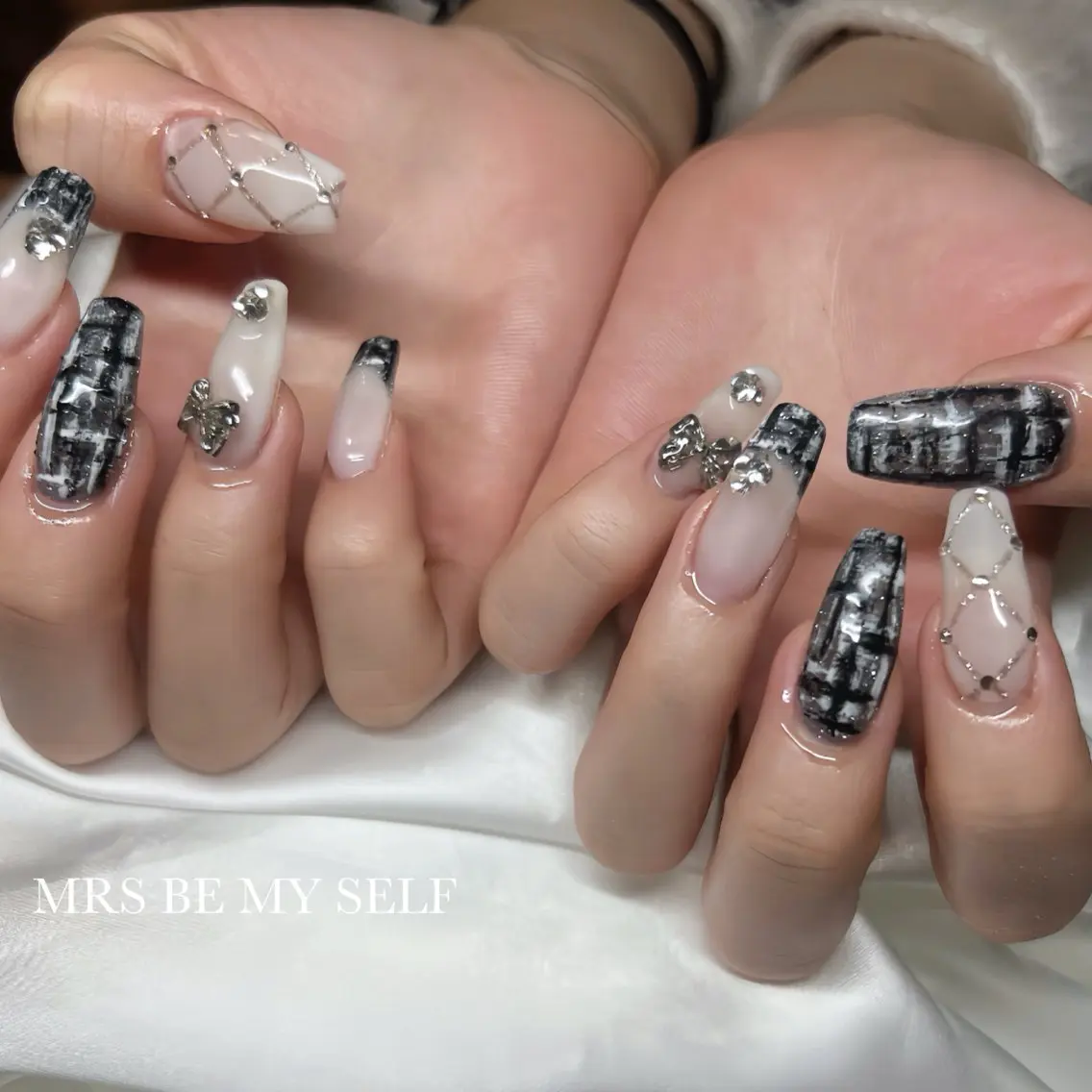 ネイル ツイードネイル 冬ネイル MRS/ miyu🎀のネイルデザイン