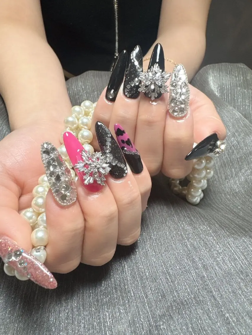 ネイル ENsalon AKIRAのネイルデザイン