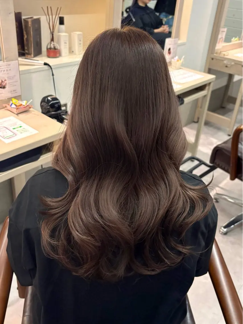 セミロング カラー ブリーチ ブラウンカラー ショコラブラウン ダブルカラー ブリーチなしカラー カット ヘアカラー レイヤー/韓国ヘア/ 透明感カラー/ここねのヘアスタイル