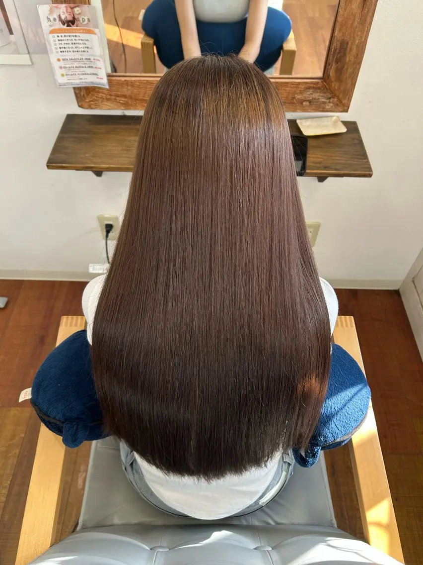 ロング 改瀬 由衣のヘアスタイル