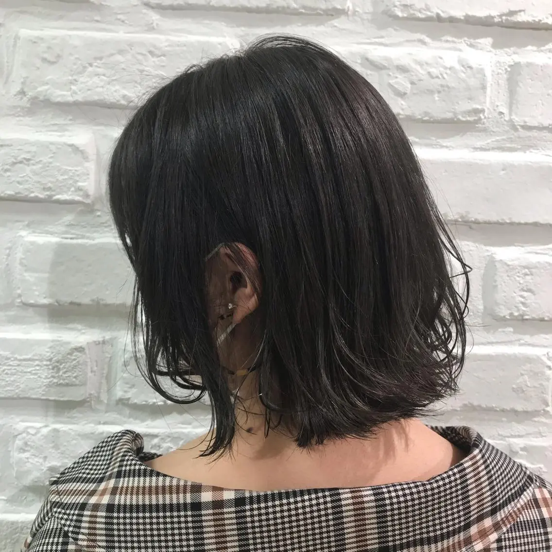 ミディアム カラー 透明感カラー グレージュ イルミナカラー ボブ 外ハネヘア カット ヘアカラー 【暖色カラー特化】 中山由梨のヘアスタイル