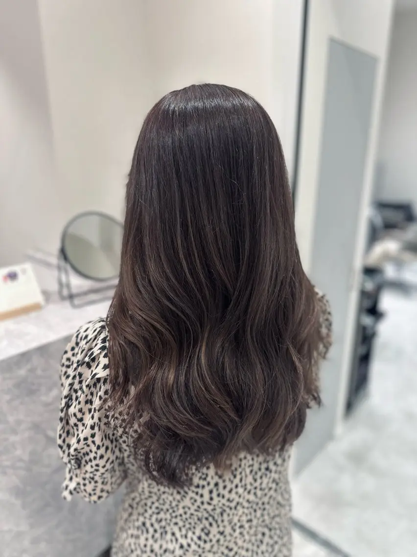 ロング カラー カット ヘアカラー トリートメント 韓国レイヤー✨ yasuko銀座のヘアスタイル