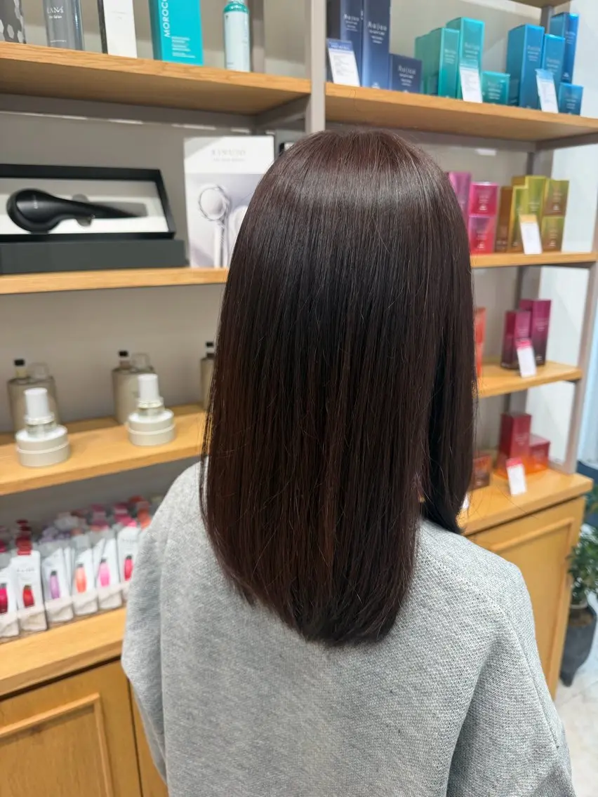 カラー ブラウンカラー イルミナカラー ラベンダーカラー ヘアカラー 小林 千咲都のヘアスタイル