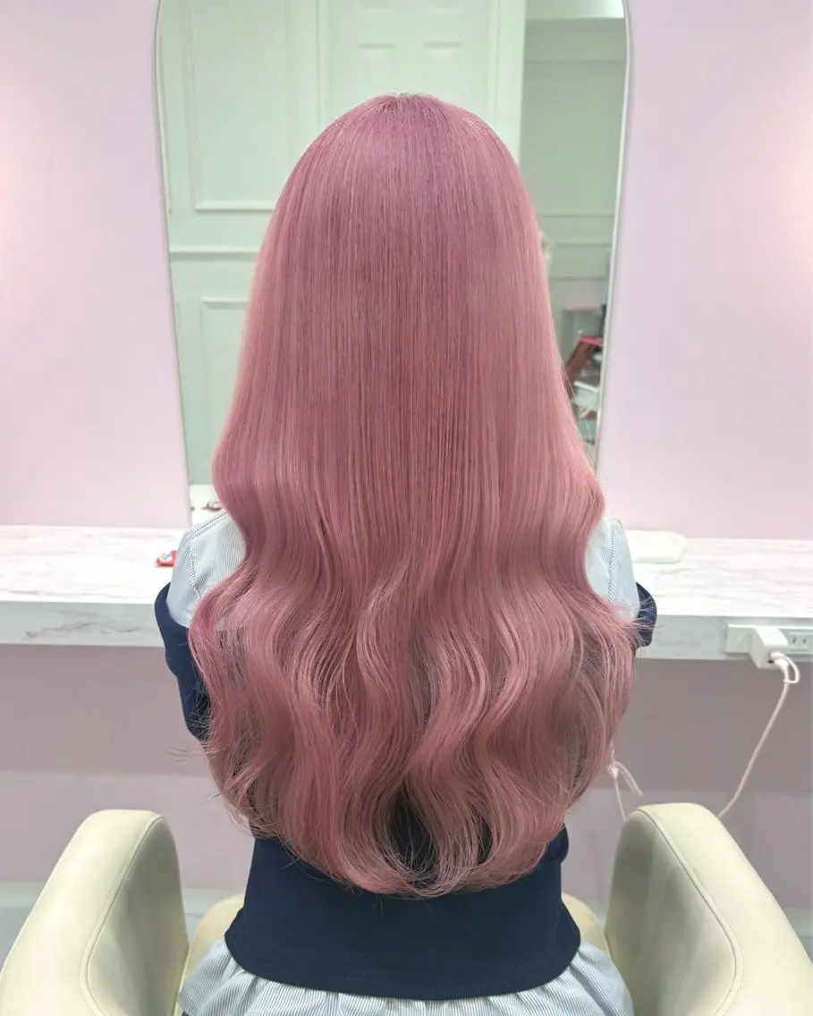 ロング カラー ブリーチ 透明感カラー ハイトーンカラー ラベンダーカラー ラベンダーピンク ヘアカラー ハイトーンカラー💞 くるみ🎀のヘアスタイル