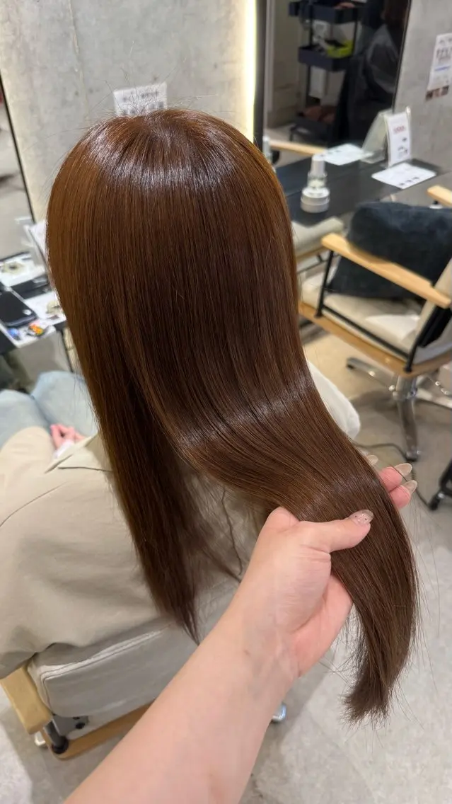 ロング カラー 松本 沙良のヘアスタイル