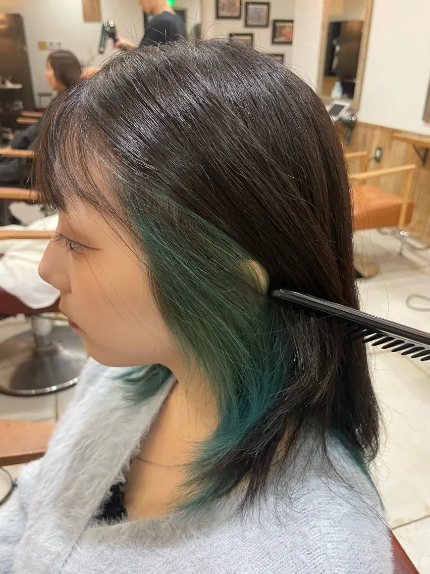 セミロング カラー ショートボブ バレイヤージュ ベージュカラー デザインカラー イヤリングカラー Wカラーレイヤーカ ット⚡️CHIAKIのヘアスタイル
