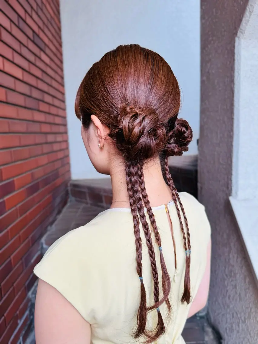 セミロング ヘアアレンジ お団子ヘア 三つ編み ふくおか なな Toiro 武蔵小杉のヘアスタイル