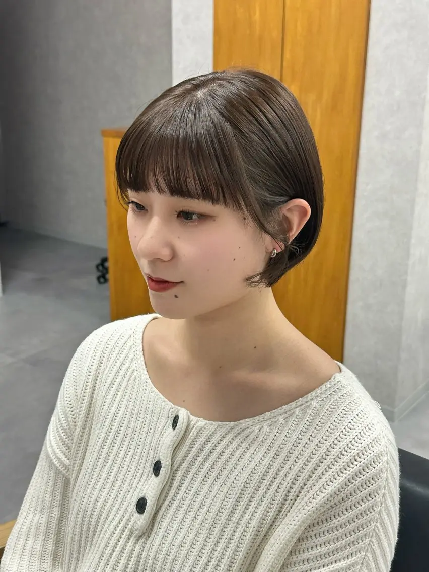 ショート カラー 透明感カラー オリーブカラー ボブ ショートヘア yuu/髪質改善 カラー🌛のヘアスタイル