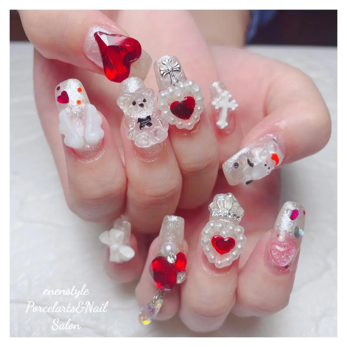 ミディアム ネイル 🐾enen style 🐾のネイルデザイン