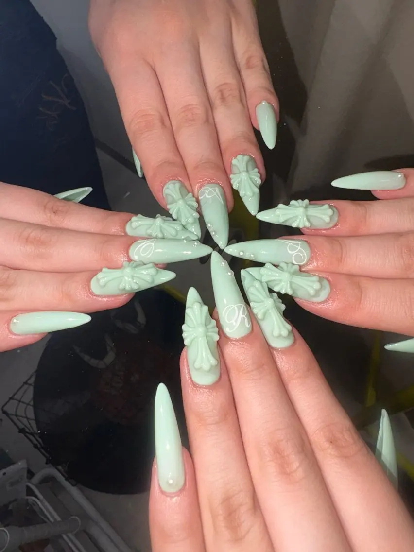 ネイル ロングネイル ハンドネイル 33nail✴️栄 スミレ❇️Gel-xのネイルデザイン
