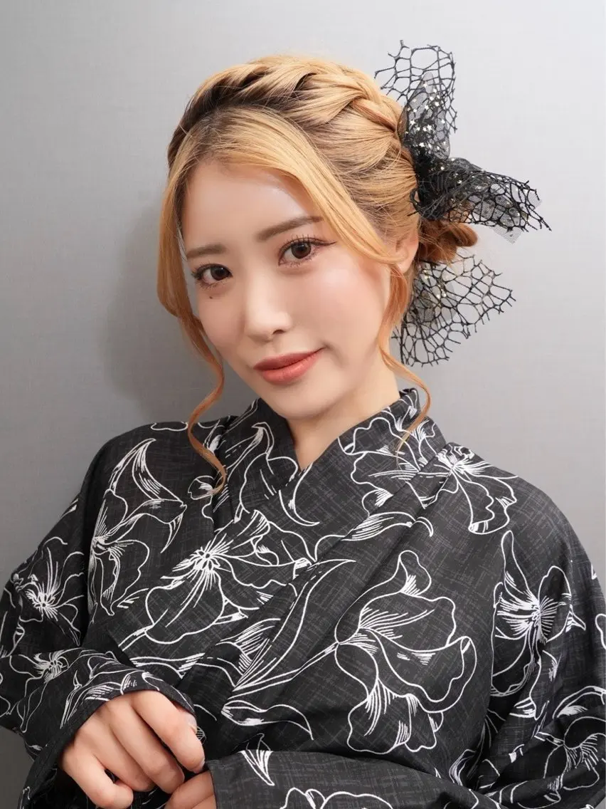 ミディアム ヘアアレンジ 着付け 推し活専用 【派手髪】飯野ゆかりのヘアスタイル