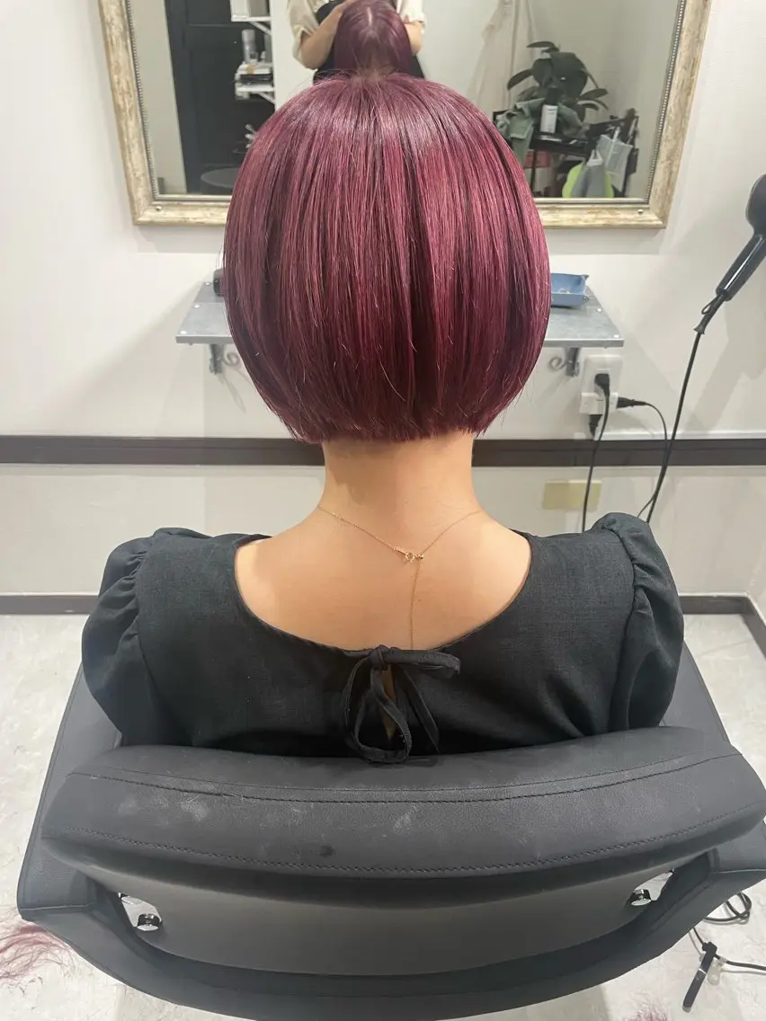 ショート ボブ カット ヘアカラー トリートメント 寺本 早希のヘアスタイル