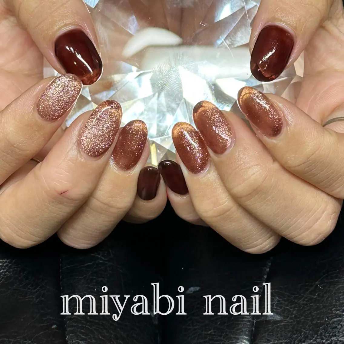 ネイル ブラウン ジェルネイル マグネットネイル 持ち込み シンプルネイル ハンドネイル miyabi nail 桂川駅近くのネイルデザイン