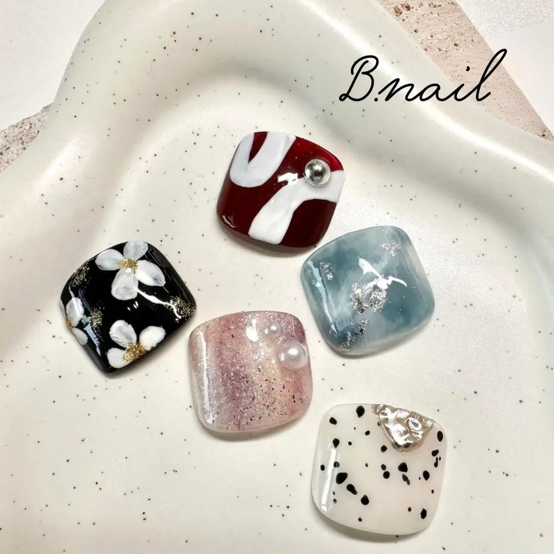 足元から女子力を|フィルインフットネイル【ニュアンス定額art】*オフ有りの写真