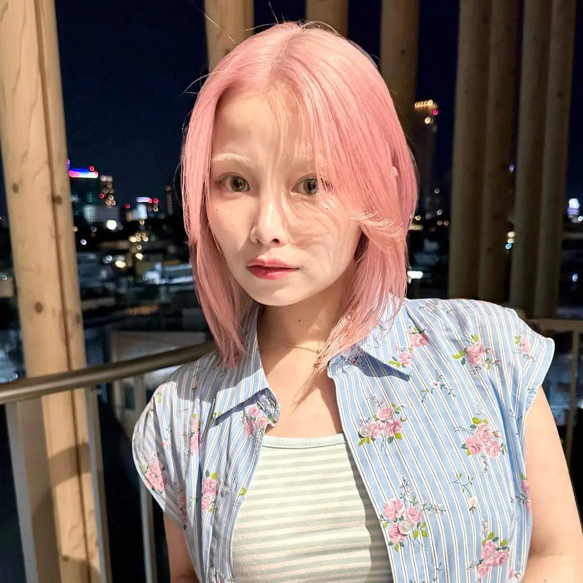 ミディアム カラー ブリーチ ハイトーンカラー ピンクカラー レイヤーカット カット ヘアカラー 原宿/ハイトーン/ ブリーチ/RYUTOのヘアスタイル