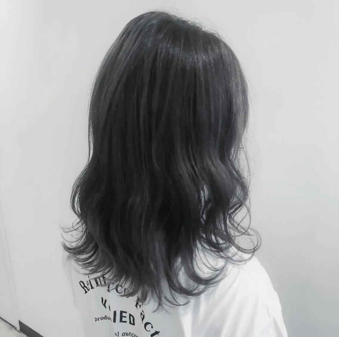 ロング カラー ヘアアレンジ グレージュ ハイライトカラー シルバー シルバーグレージュ ハイライト 美容室sand 横浜のヘアスタイル