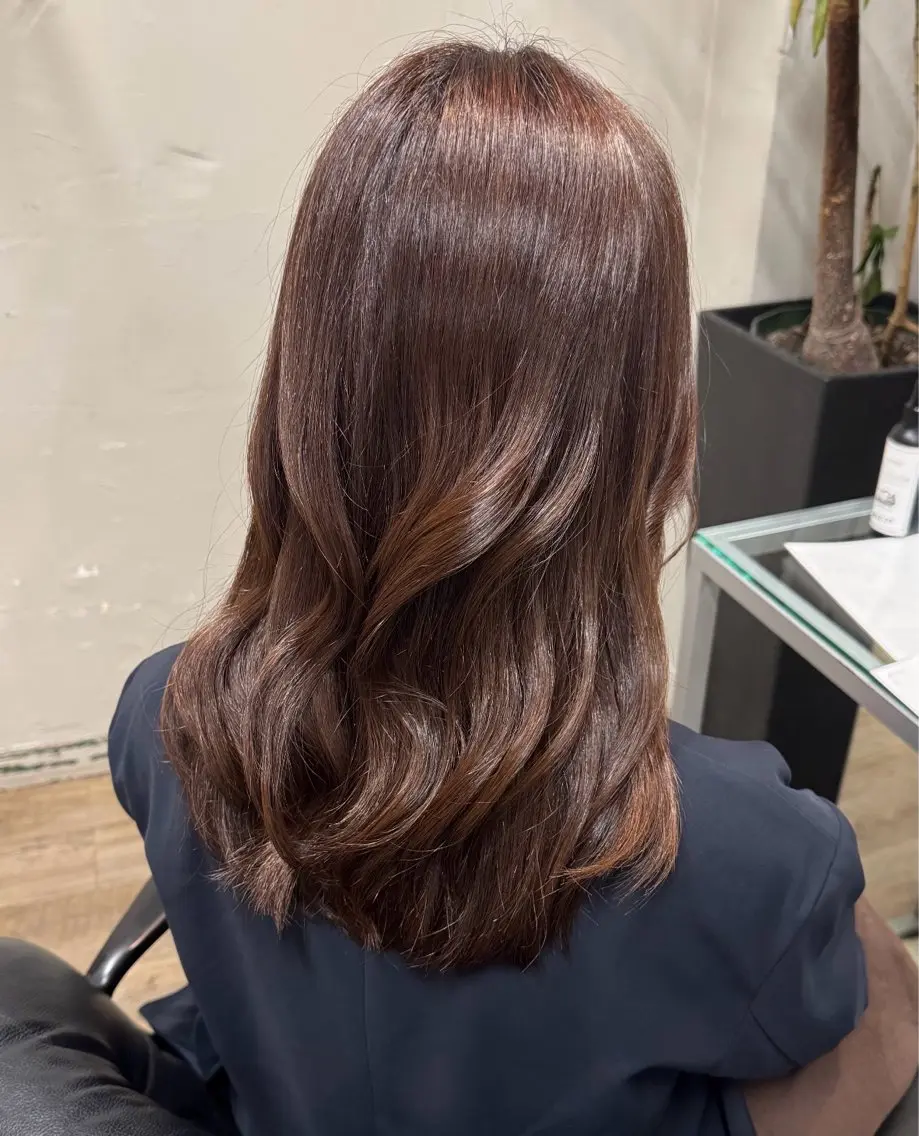 ミディアム カラー 透明感カラー 高部 仁斗のヘアスタイル