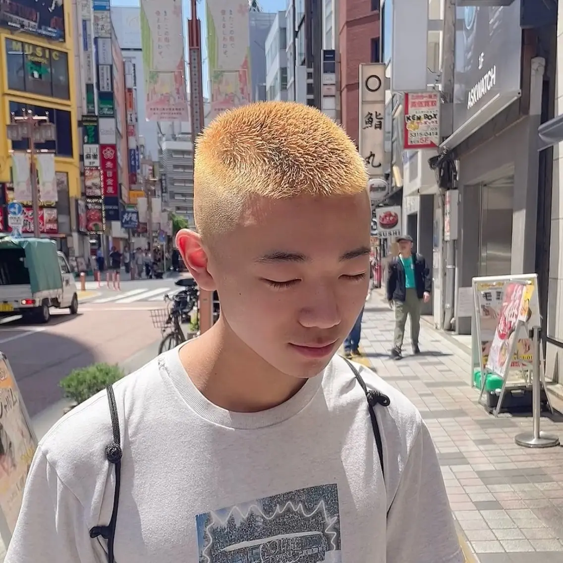 ショート カラー ナリキ/ダブルカラー /ダブルカラーモデルのヘアスタイル