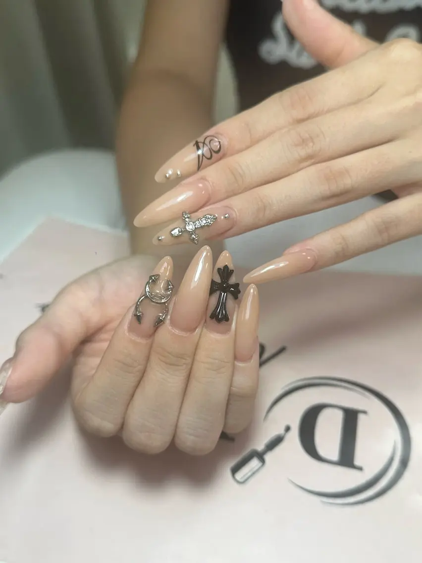 ネイル ハンドネイル DT nailのネイルデザイン