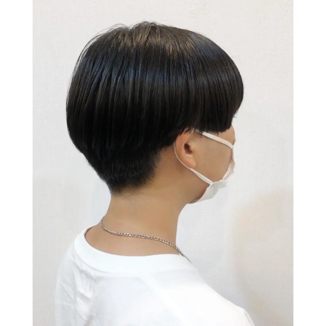 ショート 推しカラー✨ オタク美容師ユウカのヘアスタイル
