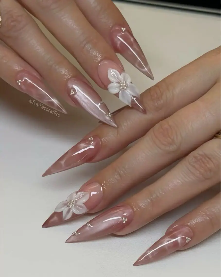 ネイル 長さ出し キラキラネイル 韓国ネイル ロングネイル ワンホンネイル ハンドネイル Josie nail salonのネイルデザイン