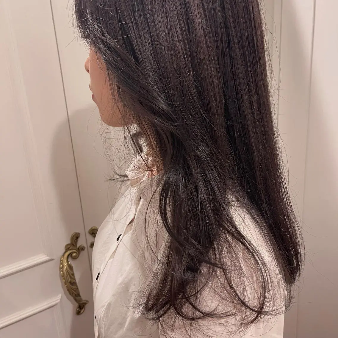 セミロング カラー yu-ri🩷 韓国ヘアのヘアスタイル