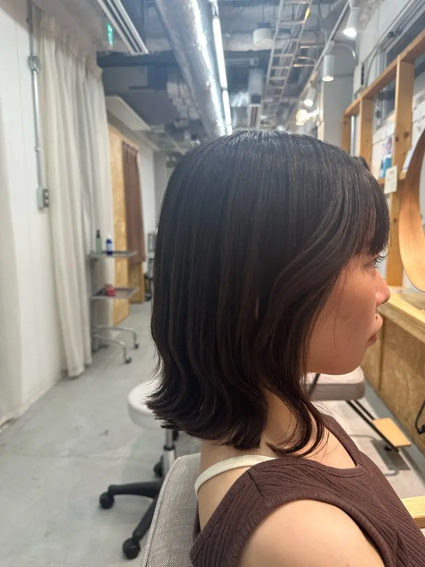 ショート くびれヘア 顔まわりレイヤー レイヤーカット 松本 莉央のヘアスタイル