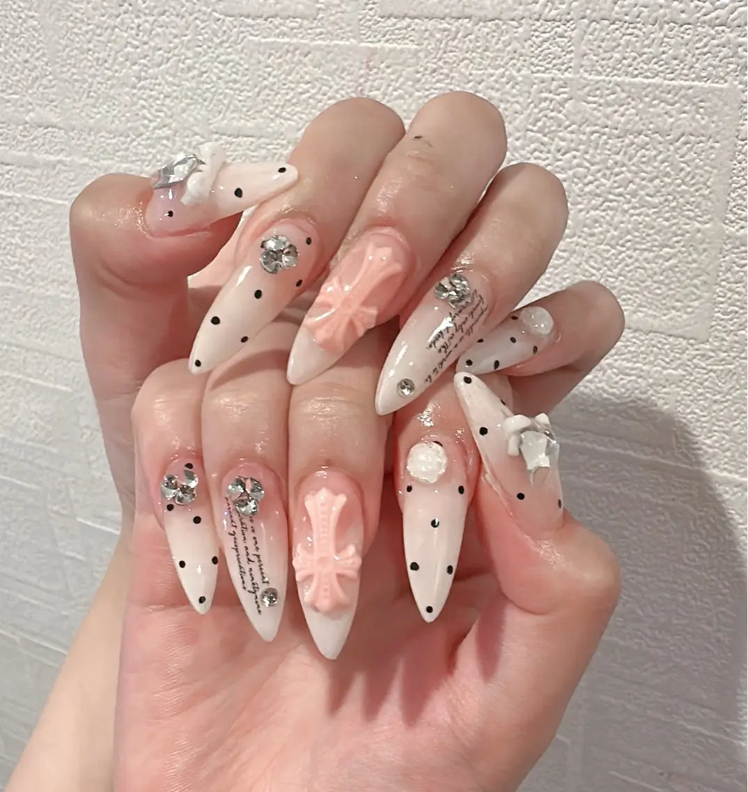 ネイル ハンドネイル Luvia harumiのネイルデザイン