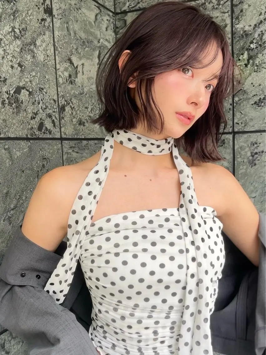 ショート カラー パープルカラー ローズカラー ツートーンカラー 小顔ボブ jilblanカホのヘアスタイル