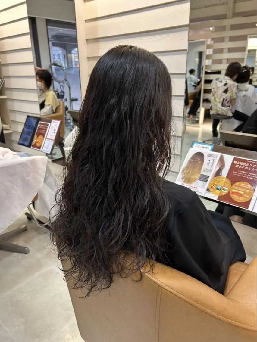 パーマ 米田 有里のヘアスタイル