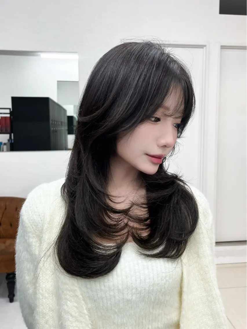 ミディアム カット ヘアカラー トリートメント レイヤー/韓国ヘア yunaのヘアスタイル