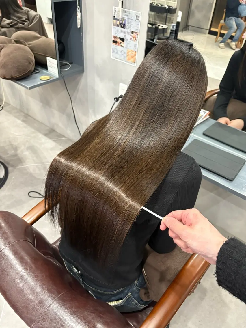 ロング 髪質改善 縮毛矯正 トリートメント カット ヘアカラー 宇佐美 柊のヘアスタイル