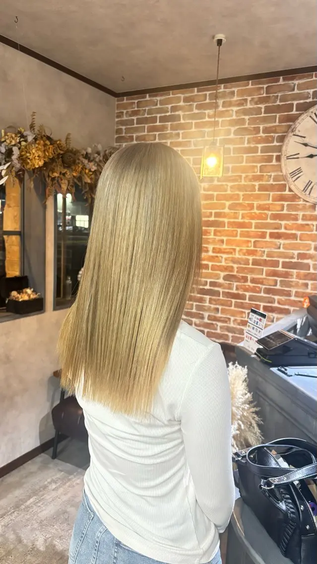 ロング ヘアカラー unchouchou kanonのヘアスタイル