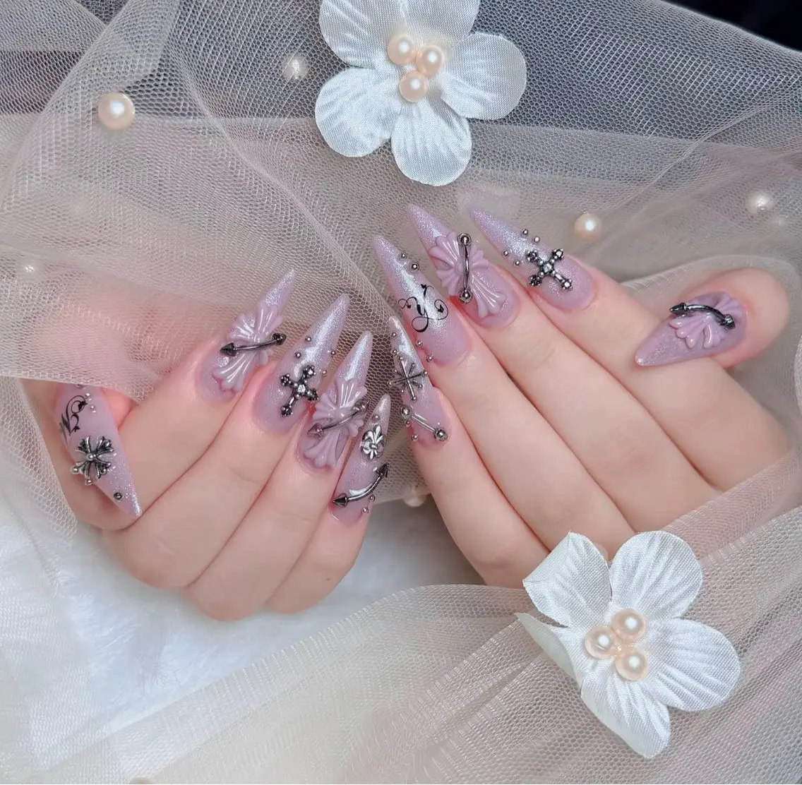 ネイル アートネイル チークネイル フレンチネイル ジェルネイル ガーリー HAPPI NAIL 大国町のネイルデザイン