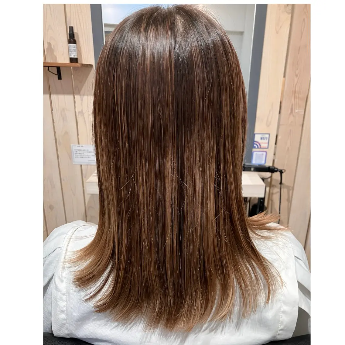 セミロング ヘアカラー ⭐️こもだ⭐️ ⭐RISEHAIR⭐のヘアスタイル