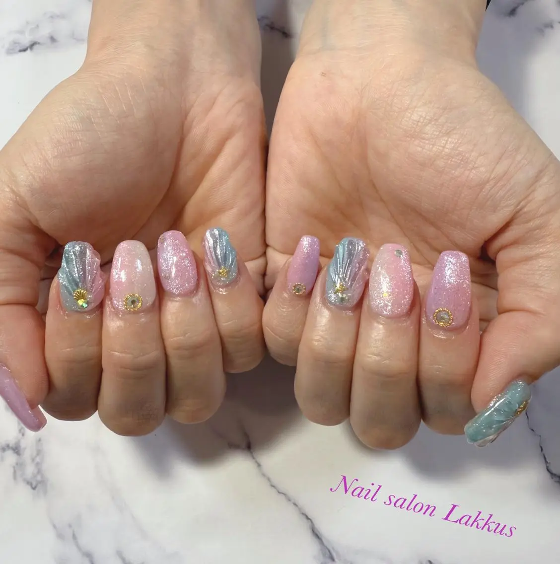 ネイル Lakkus T－CHIのネイルデザイン