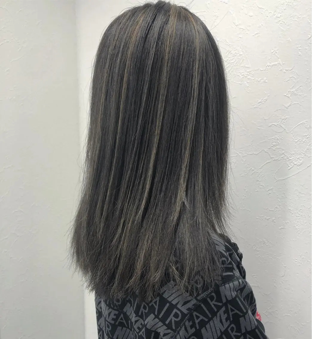 ロング カラー アッシュ ハイライトカラー ハイライト ヘアカラー 🤍2nd🤍田所 美希のヘアスタイル