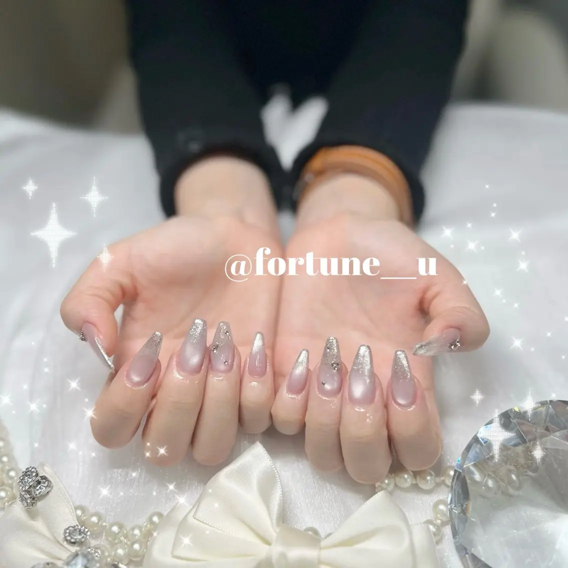 ネイル ガーリー 韓国ネイル マグネットネイル 持ち込み ワンホンネイル ハンドネイル 💜✩.* Yuuna💜のネイルデザイン
