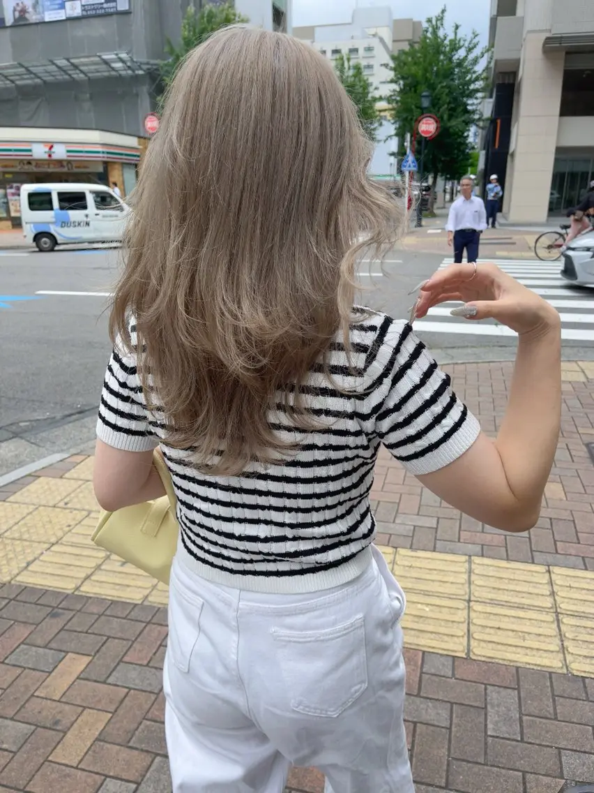 セミロング カラー ANDIAMO SAKAE🍁楓のヘアスタイル