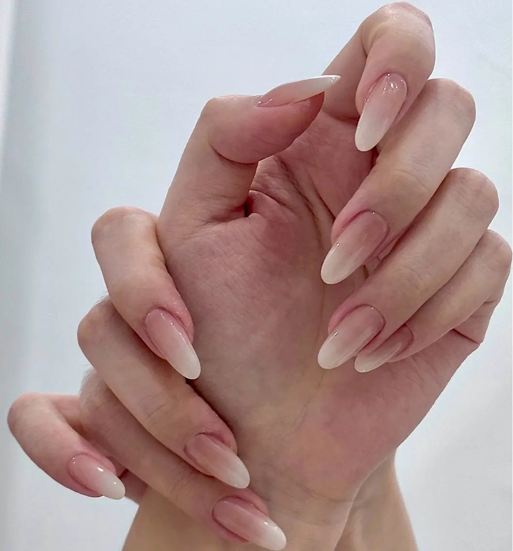 ネイル アートネイル チークネイル 長さ出し フレンチネイル ジェルネイル Yumi Nail Seiのネイルデザイン