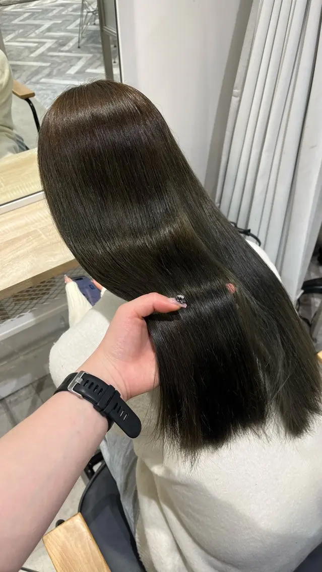カラー ブリーチ ケアブリーチ デザインカラー ダブルカラー イヤリングカラー 酸性ストレート /ハイトーン/つばさのヘアスタイル