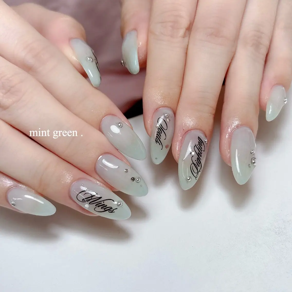 ネイル ハンドネイル Arowa 伊田のネイルデザイン