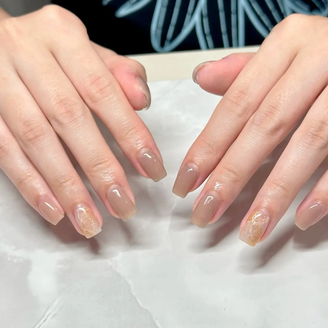 ネイル 韓国ネイル ニュアンスネイル オフィスネイル wellmoon Tの眉毛・アイブロウイメージ