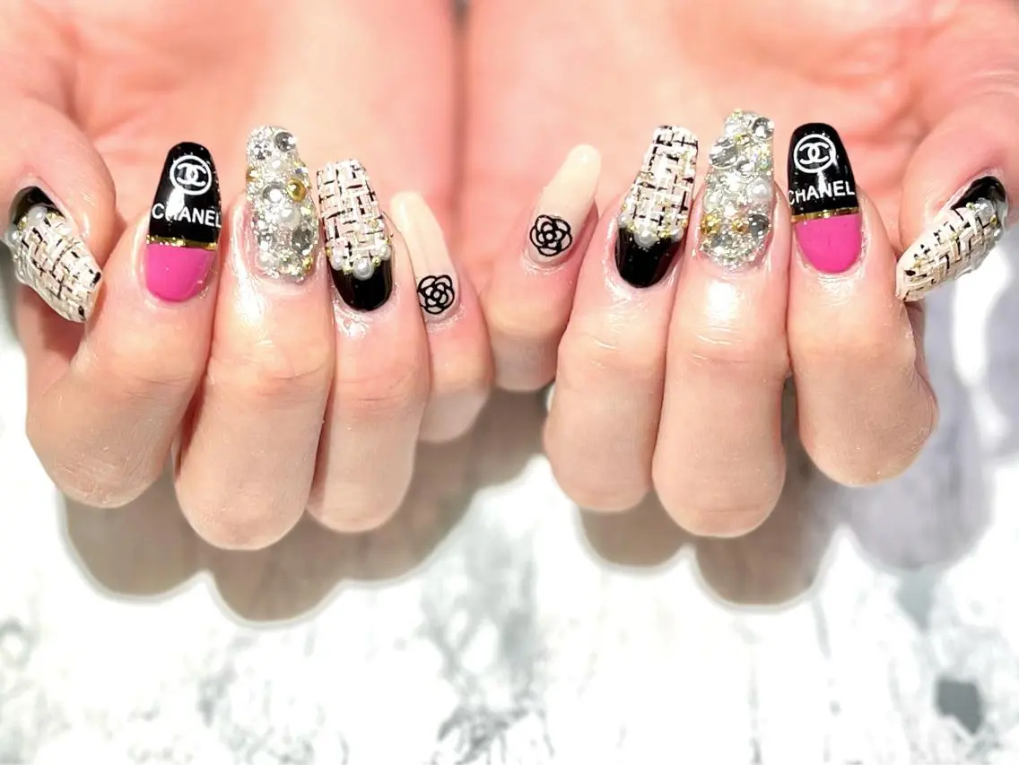 💎8本アートネイル💅持ち込みデザインでお願いします🤲マグネット🧲OK!3Dネイル別途です!ロングネイル+500円の写真