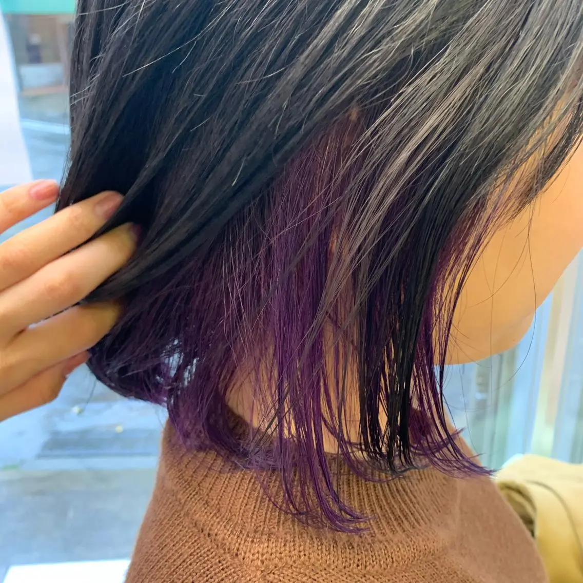 ショート カラー ヘアアレンジ サナ🌱 切りっぱなしボブのヘアスタイル
