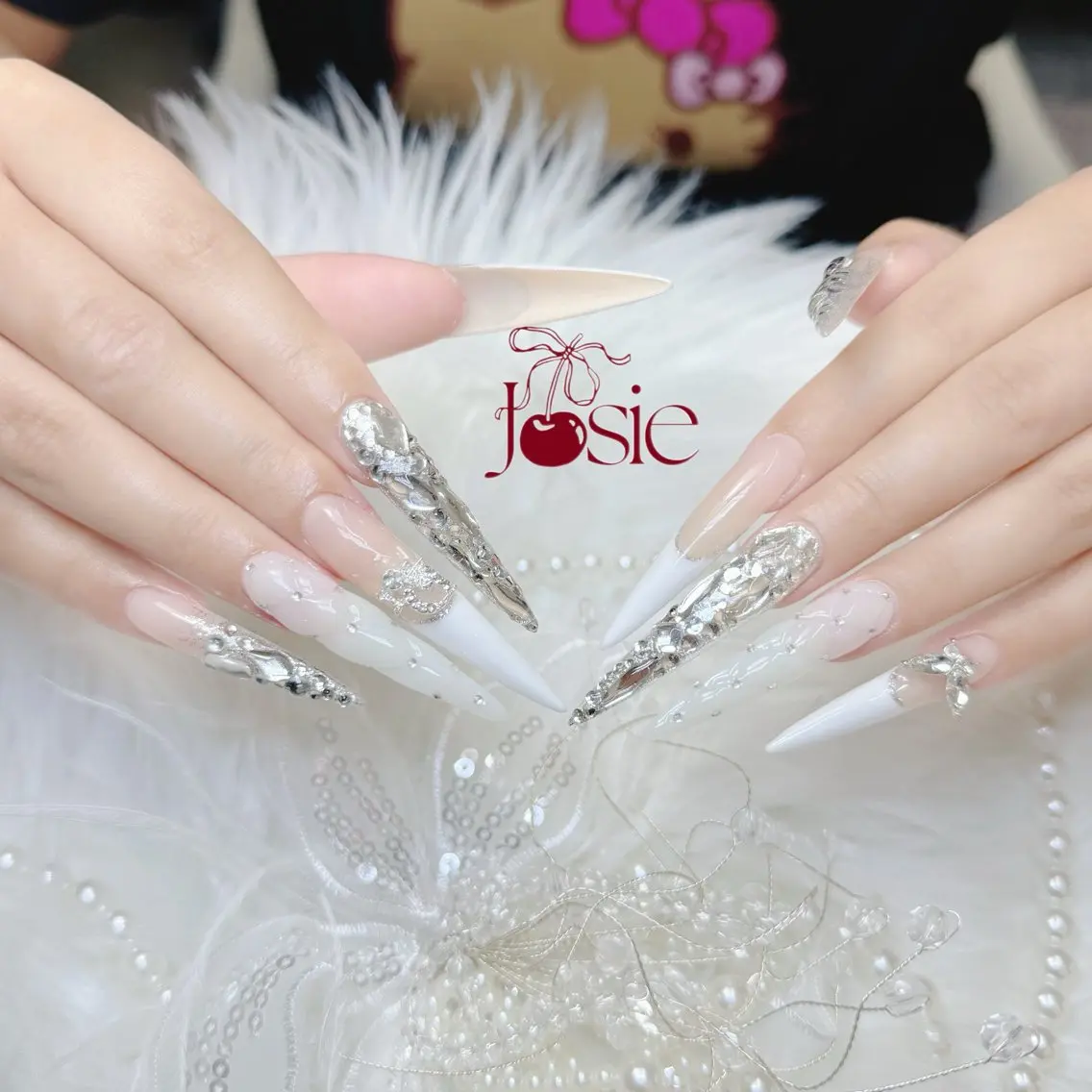 ネイル 長さ出し キラキラネイル 韓国ネイル ロングネイル ワンホンネイル ハンドネイル Josie nail salonのネイルデザイン