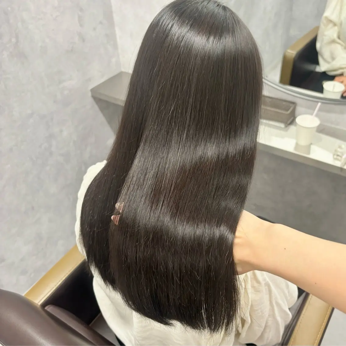 ロング 顔周りカット 髪質改善 トリートメント NUMBER_ ユイナのヘアスタイル