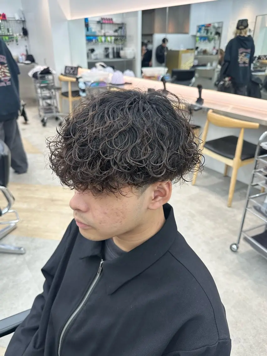 パーマ メンズ 波巻きパーマ カット パーマ カット🔥パーマ特化 fifthりょう🔥のヘアスタイル