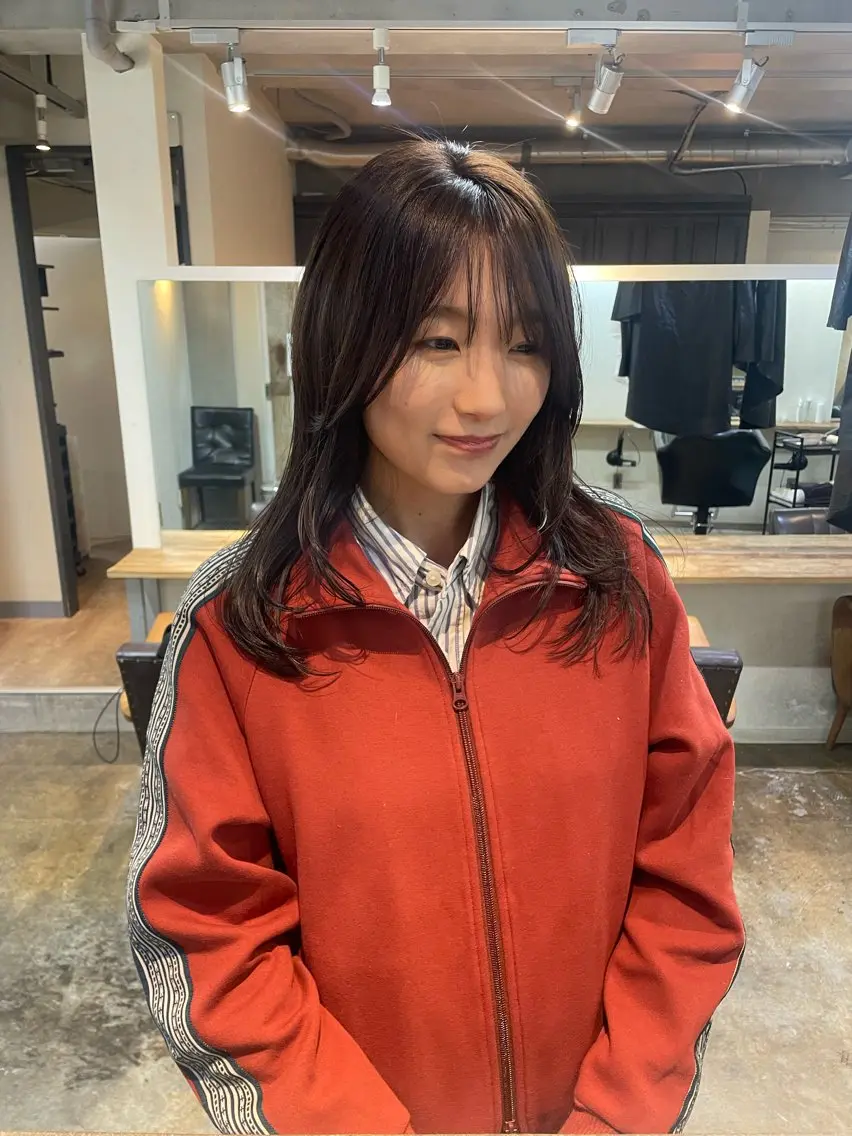 ミディアム mio /ハイトーンのヘアスタイル